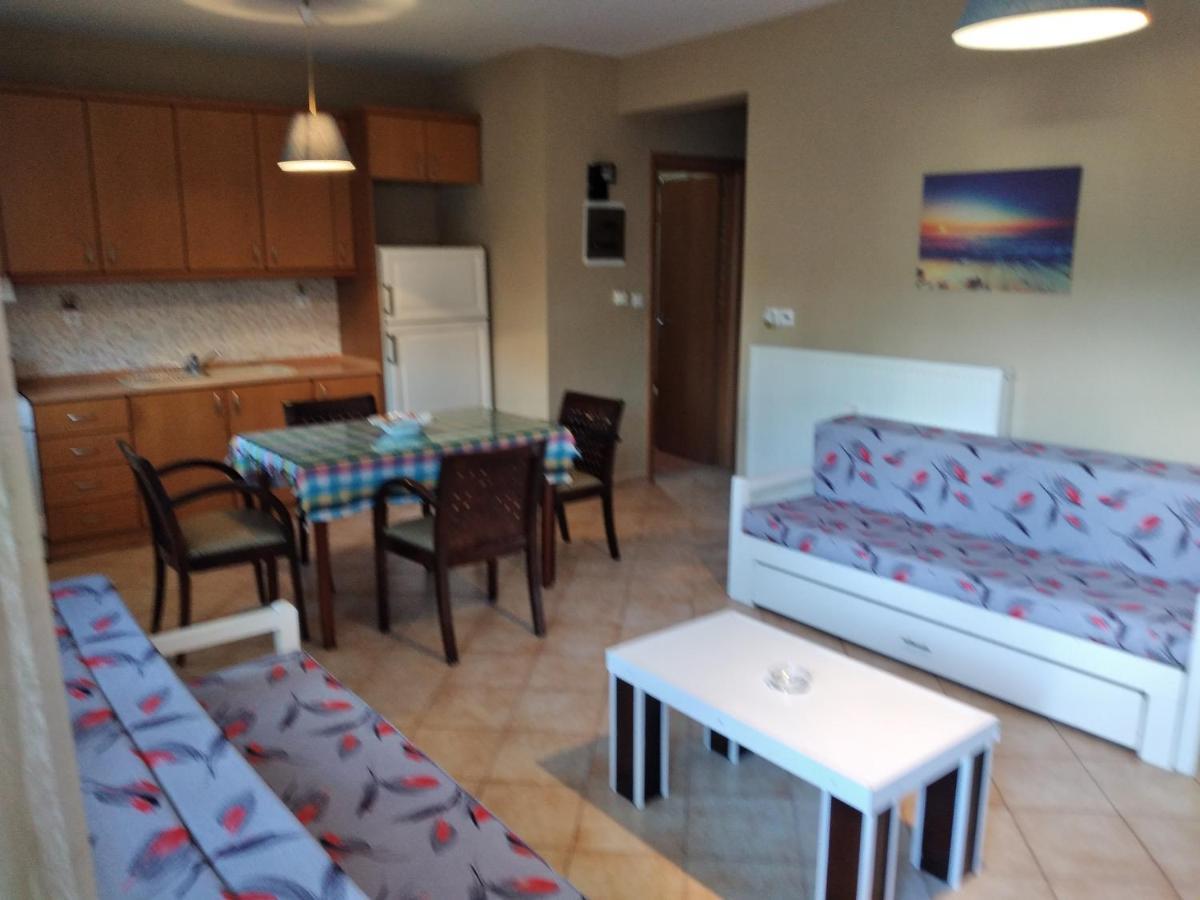 Ariadne Apartments Nea Michaniona Buitenkant foto