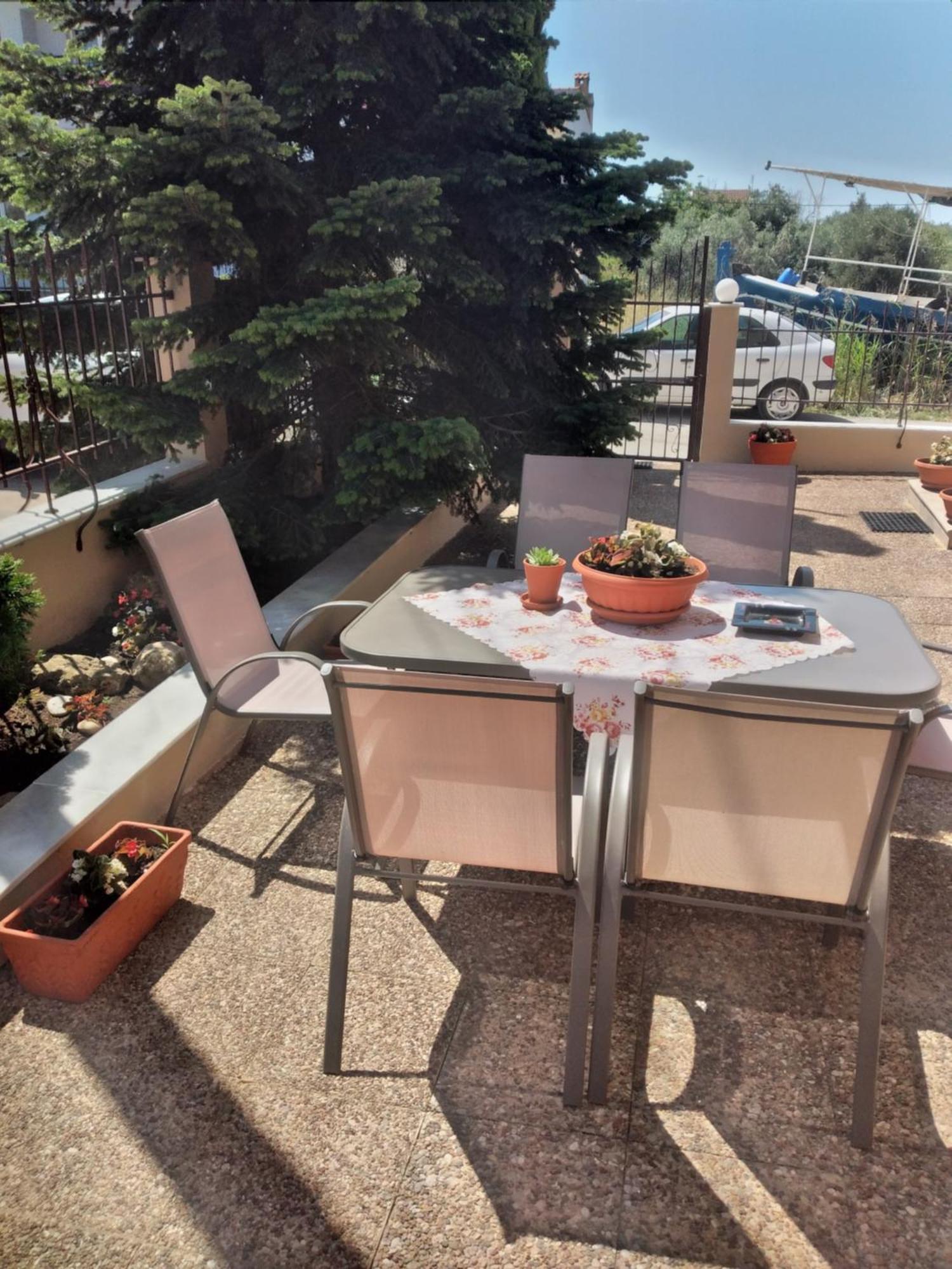 Ariadne Apartments Nea Michaniona Buitenkant foto